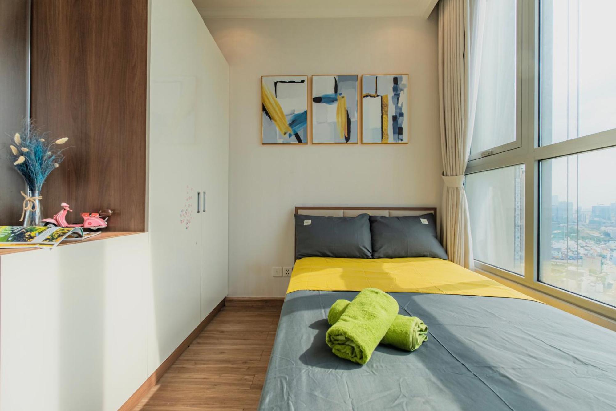 Central Apartments - Vinhomes Central Park, Landmark 81 Area & Ice Skating Rink Ho Chi Minh City Exterior photo
