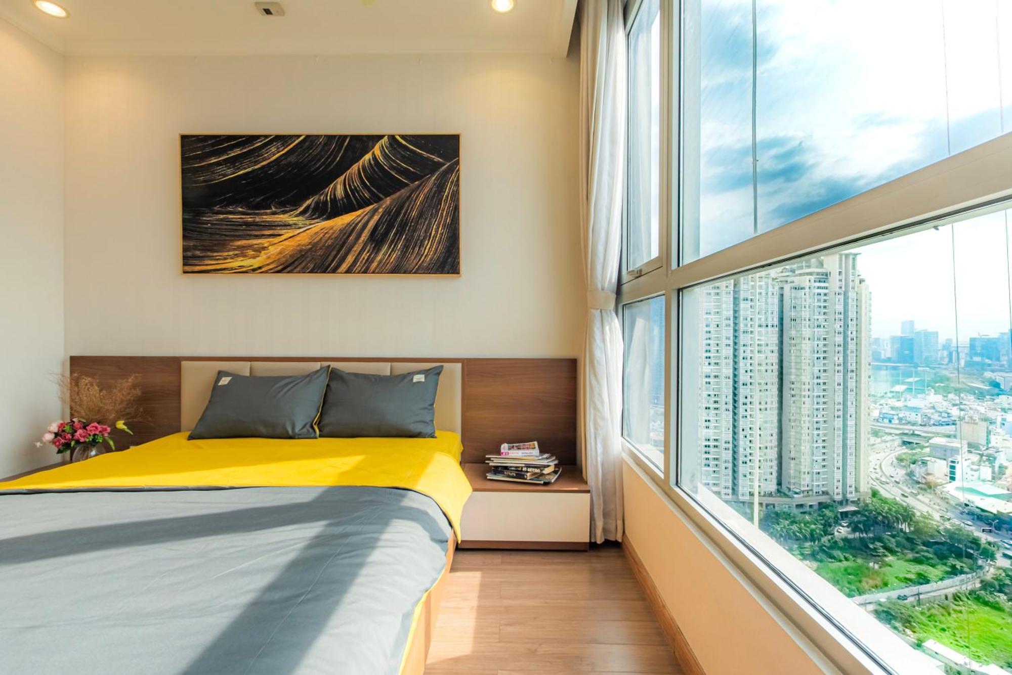 Central Apartments - Vinhomes Central Park, Landmark 81 Area & Ice Skating Rink Ho Chi Minh City Exterior photo
